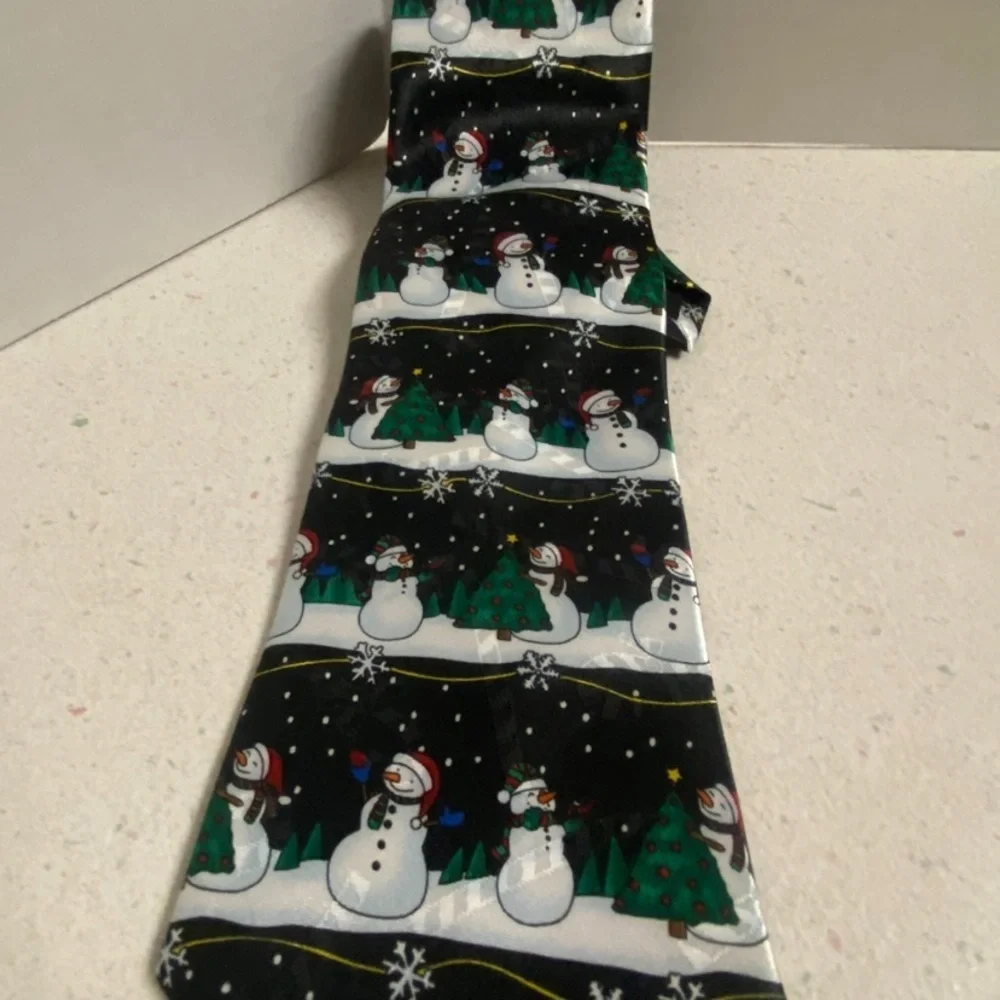 Hallmark charming tie